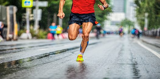 perfect-legs-runner-athlete-man-run